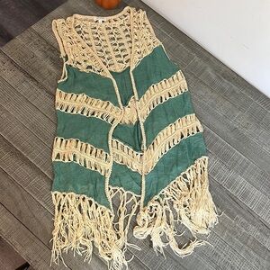 Umgee‎ vest